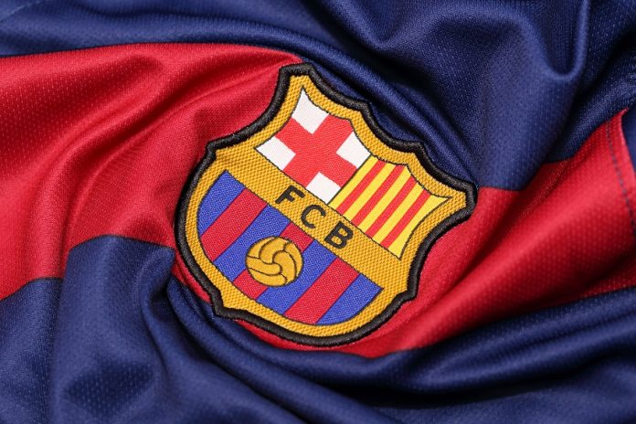 FC Barcelona fot charnsitr Shutterstock com